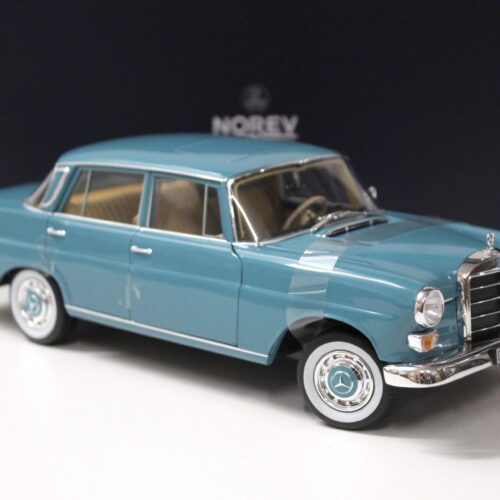 1:18 Norev Mercedes 200 W110 Limousine 1966 green