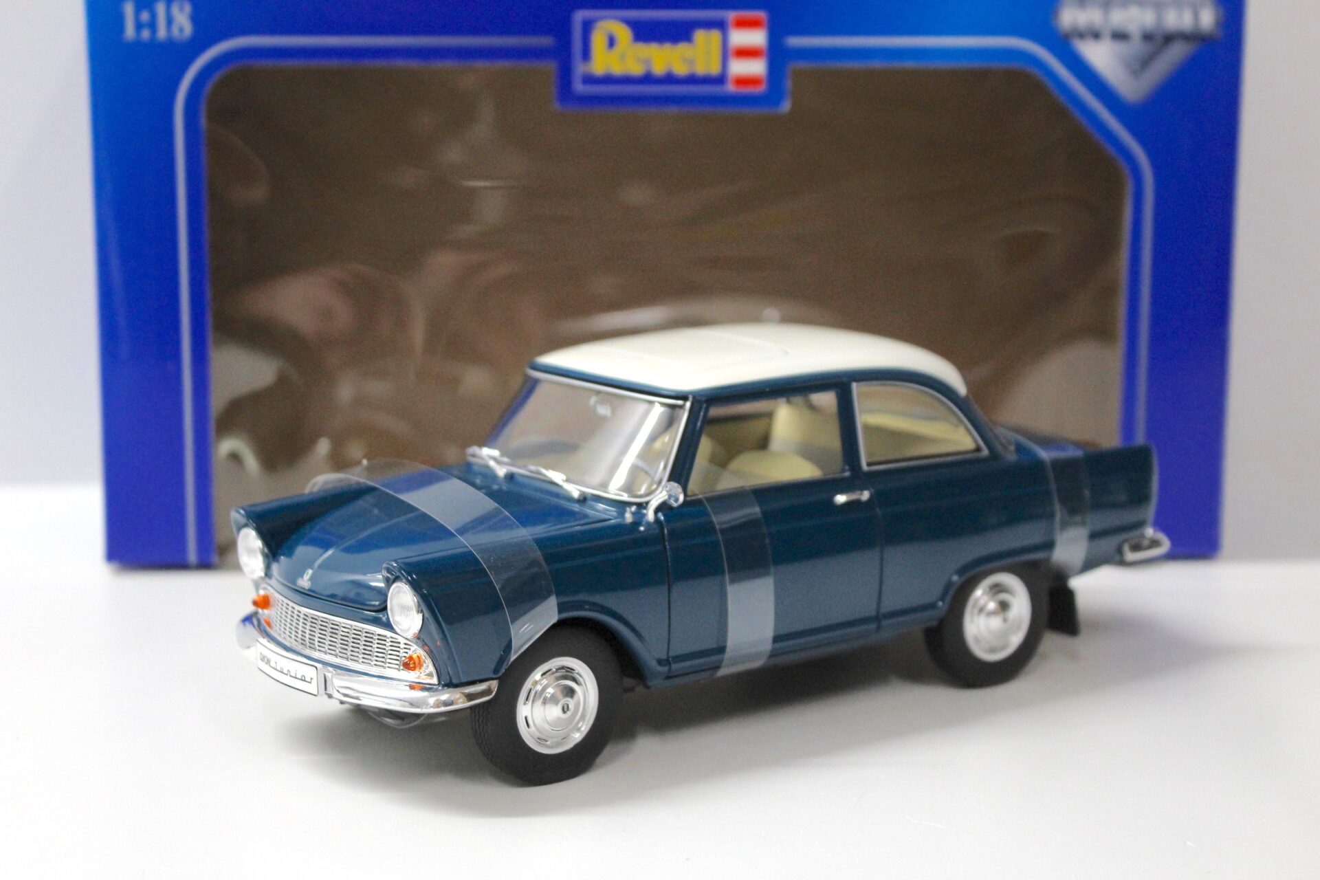 1:18 Revell DKW Junior blue/ white
