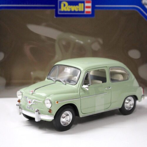 1:18 Revell Seat 600 D light green