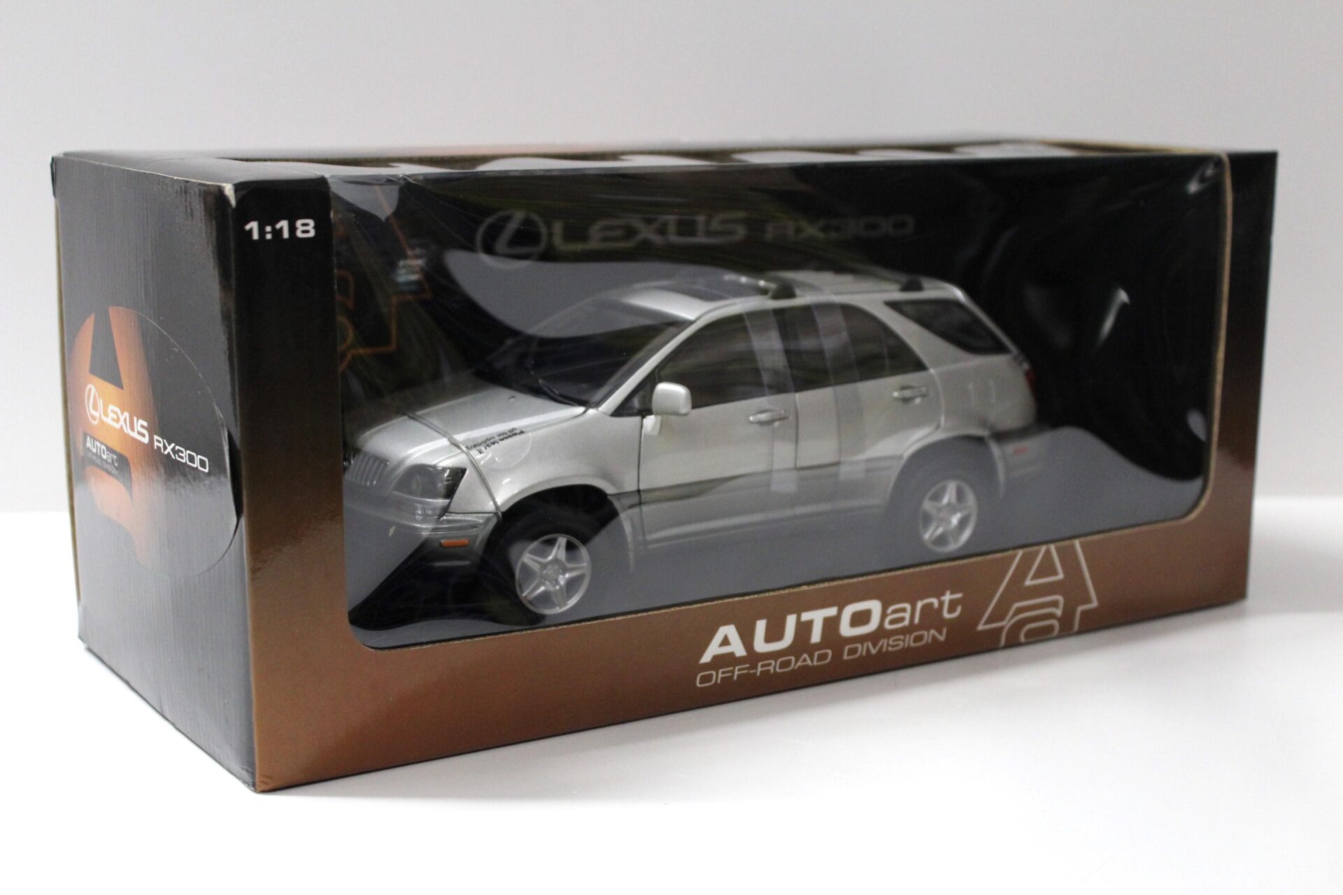 1:18 AUTOart Lexus RX300 silver metallic