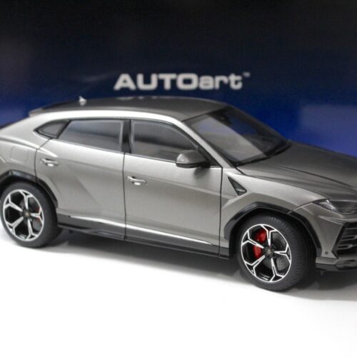 1:18 AUTOart Lamborghini Urus 2018 Grigio Titans/ matt grey