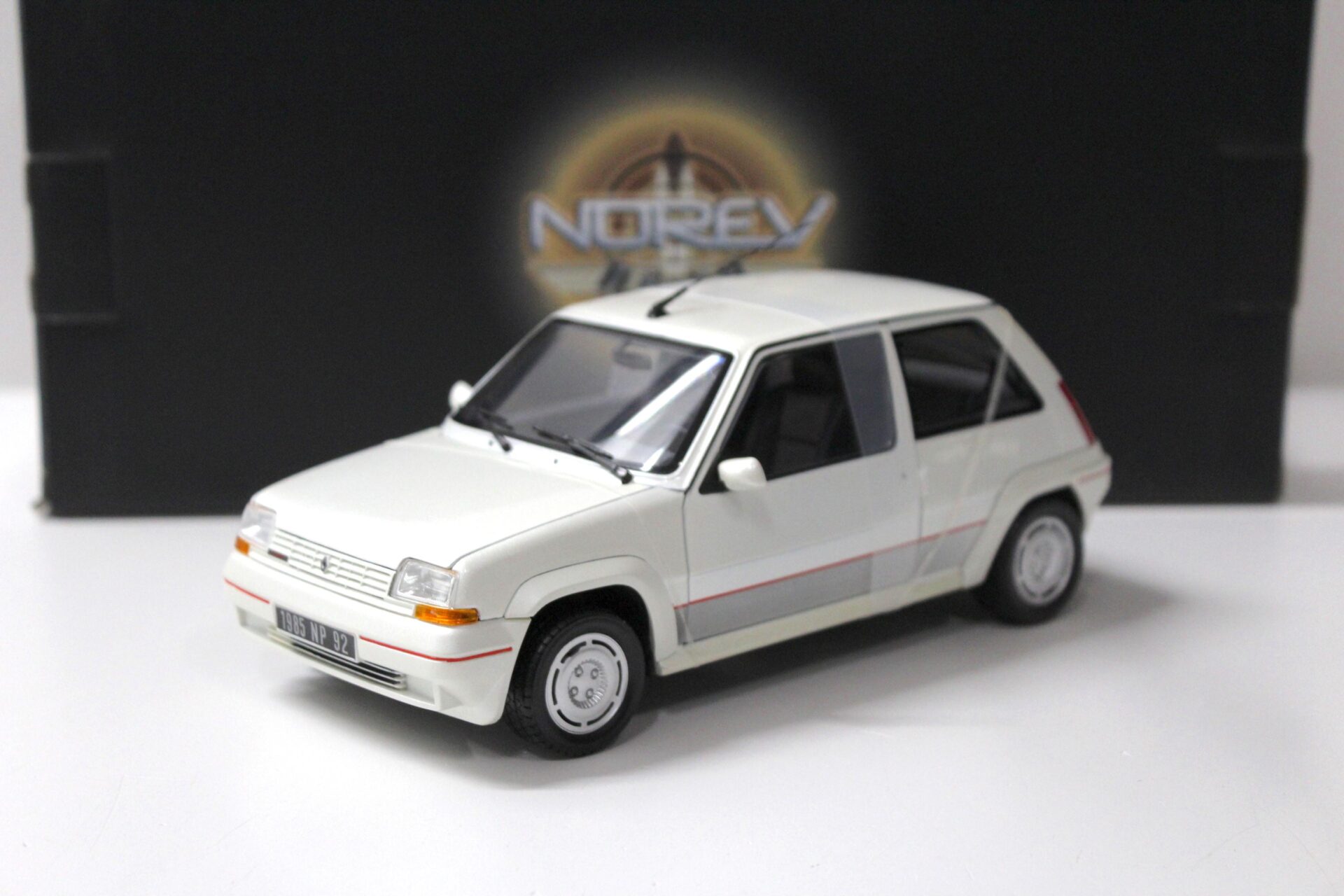 1:18 Norev Renault 5 GT Turbo white metallic