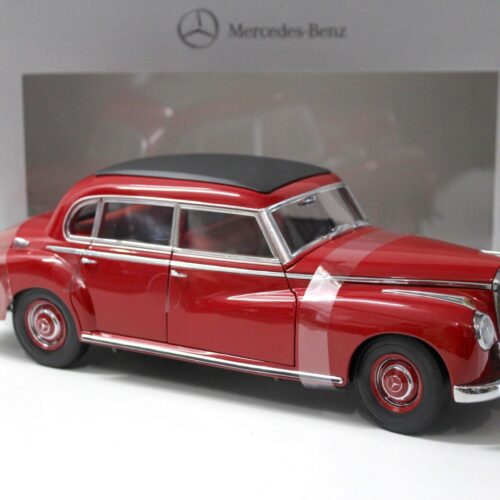 1:18 Norev Mercedes Typ 300 red 1955 DEALER VERSION