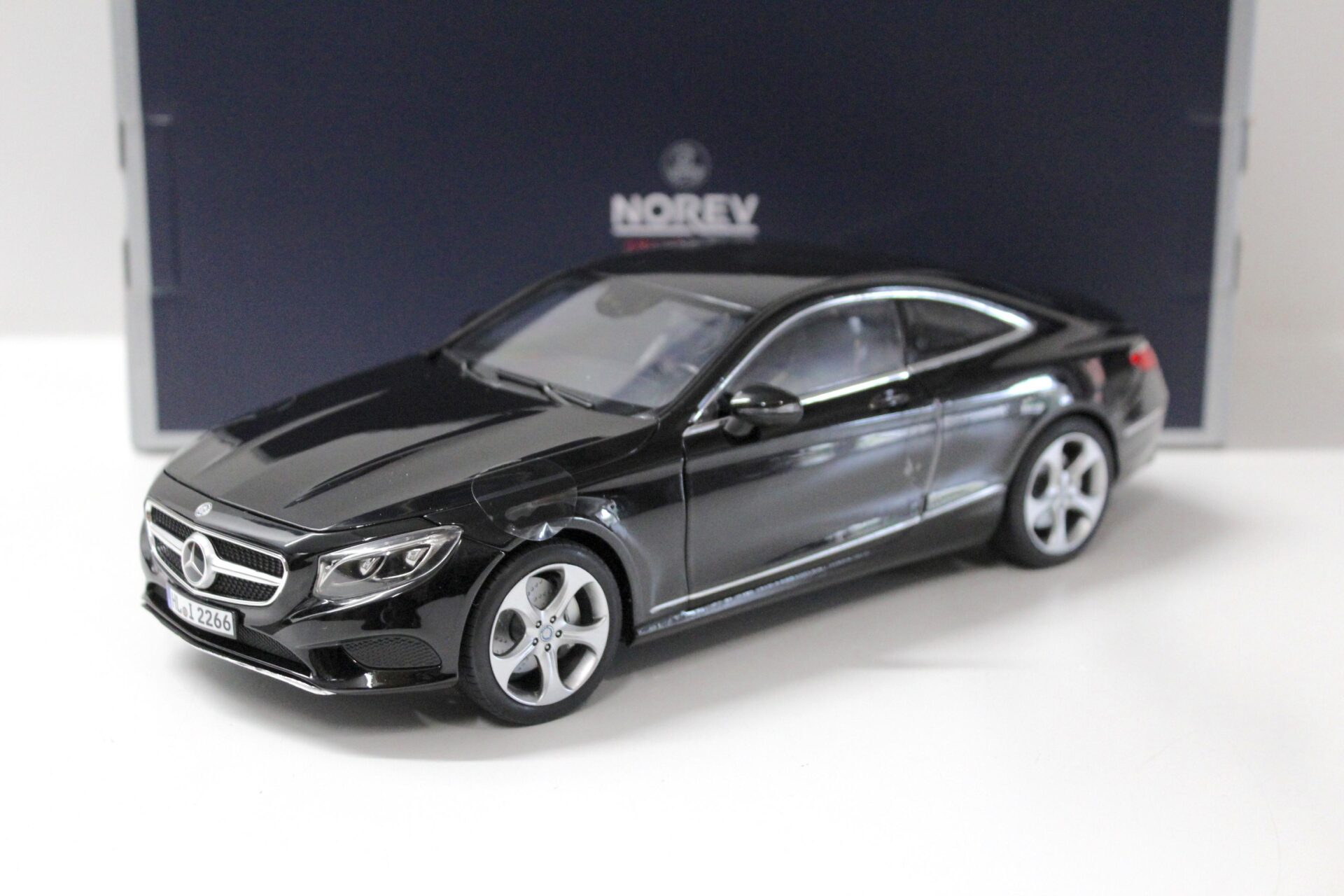 1:18 Norev Mercedes S-Klasse S-Class Coupe 2014 black