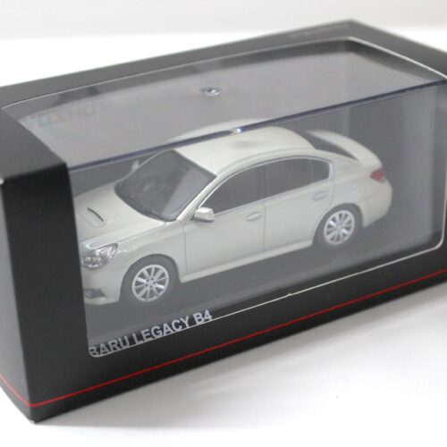 1:43 Kyosho Subaru Legacy B4 Sedan satin white pearl