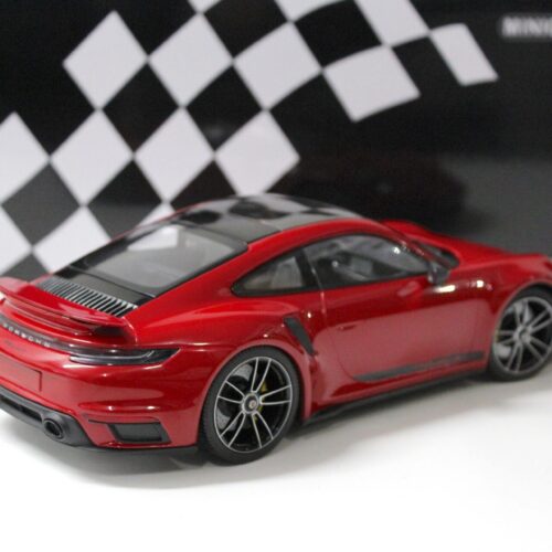 1:18 Minichamps Porsche 911 (992) Turbo S Coupe 2020 red