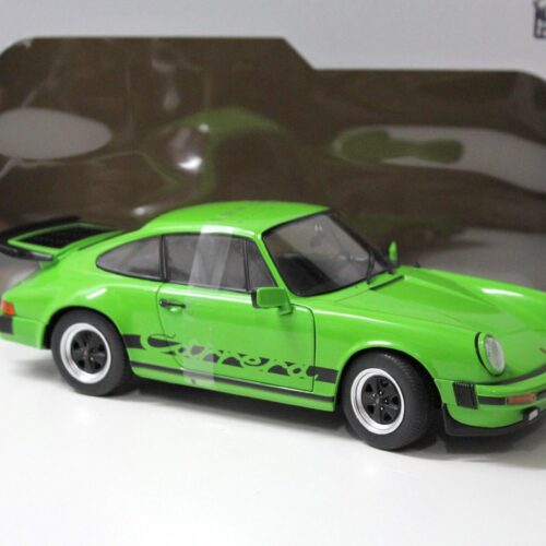 1:18 Solido Porsche 911 (930) Carrera 3.2 Coupe green/ black 1984