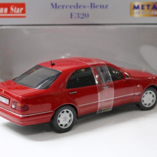 1:18 Sun Star Mercedes E320 Limousine Elegance red