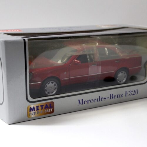 1:18 Sun Star Mercedes E320 Limousine Elegance red