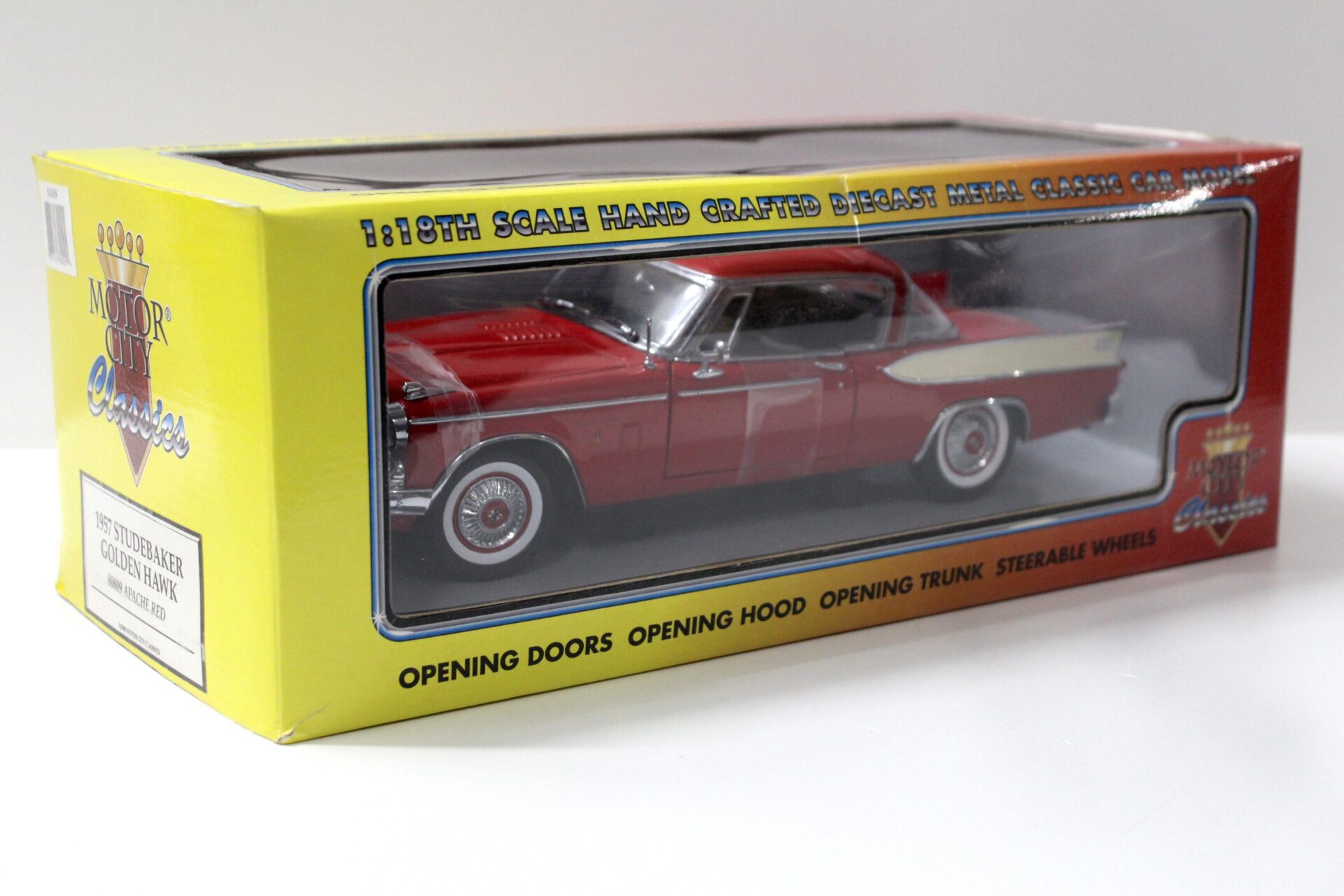 1:18 Motor City Classics 1957 Studebaker Golden Hawk Apache red