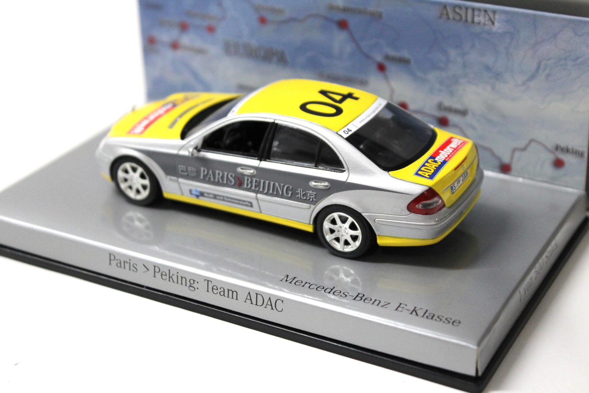1:43 Minichamps Mercedes E-Klasse Limousine Rally Paris - Peking Team ADAC DEALER VERSION