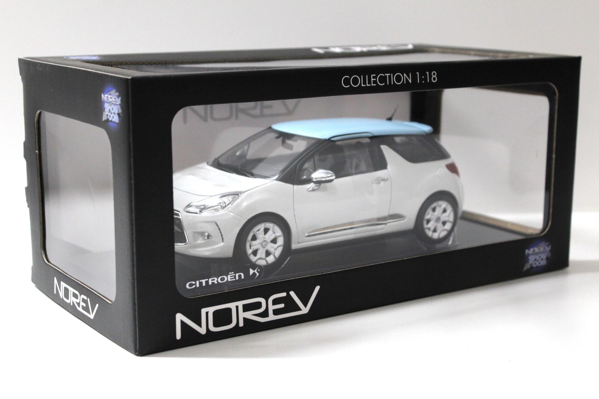 1:18 Norev Citroen DS3 white/ light blue roof 2010