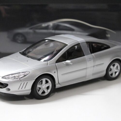 1:18 Norev Peugeot 407 Coupe silver 2005