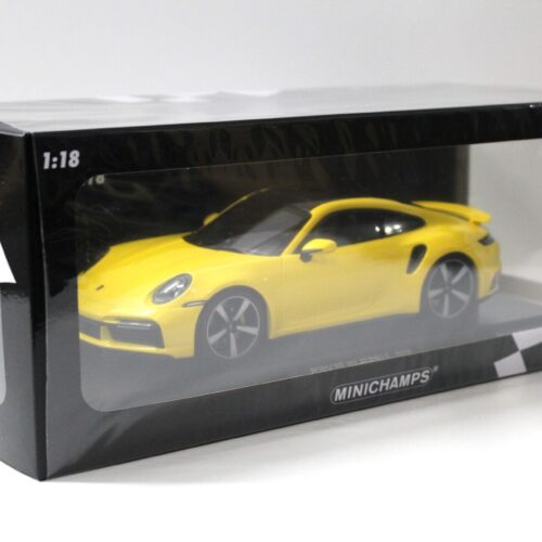 1:18 Minichamps Porsche 911 (992) Turbo S Coupe 2020 yellow
