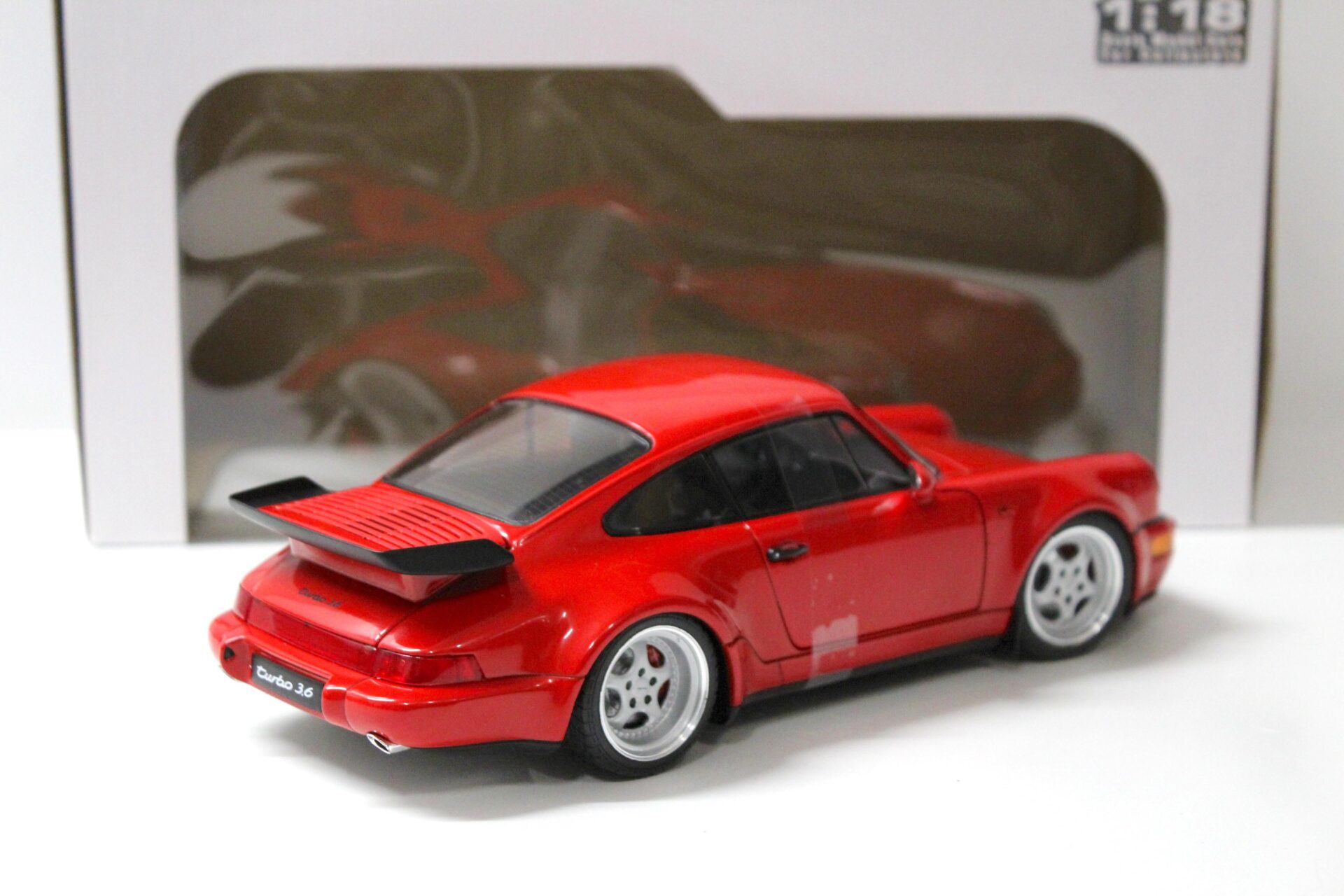 1:18 Solido Porsche 911 (964) Turbo 3.6 Coupe red 1990