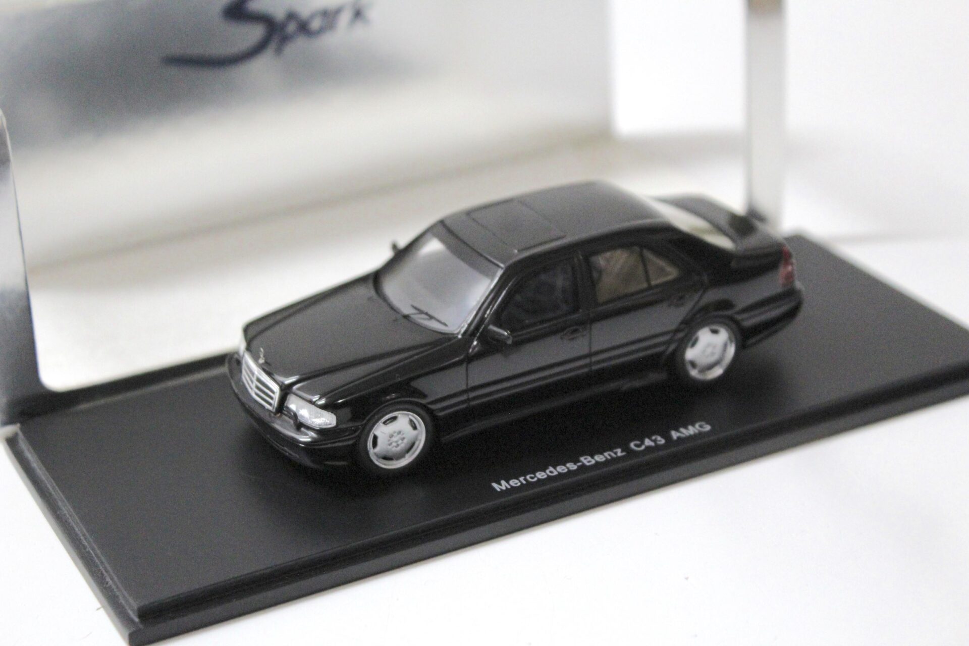 1:43 Spark Mercedes C43 AMG Sedan black 2000