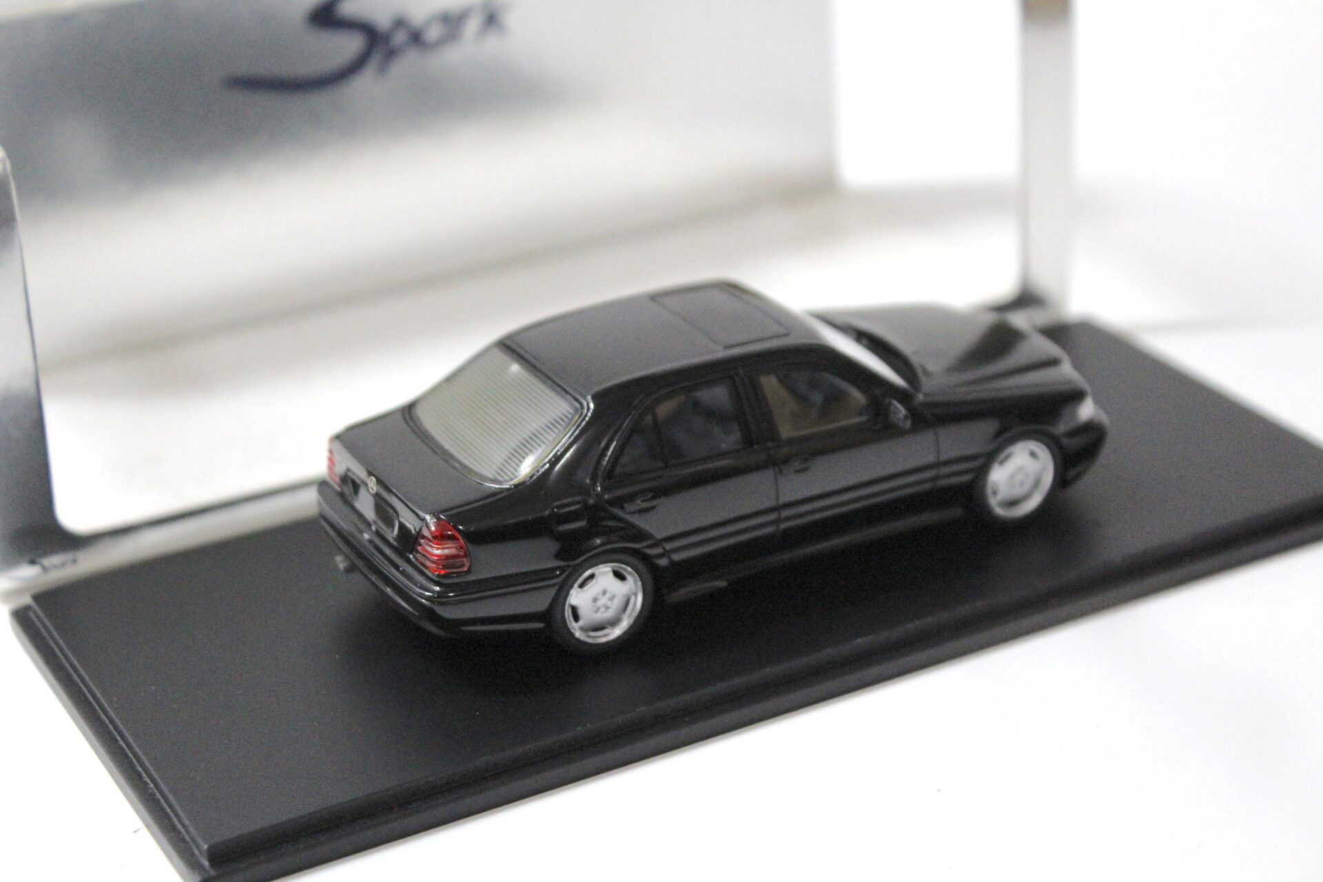1:43 Spark Mercedes C43 AMG Sedan black 2000