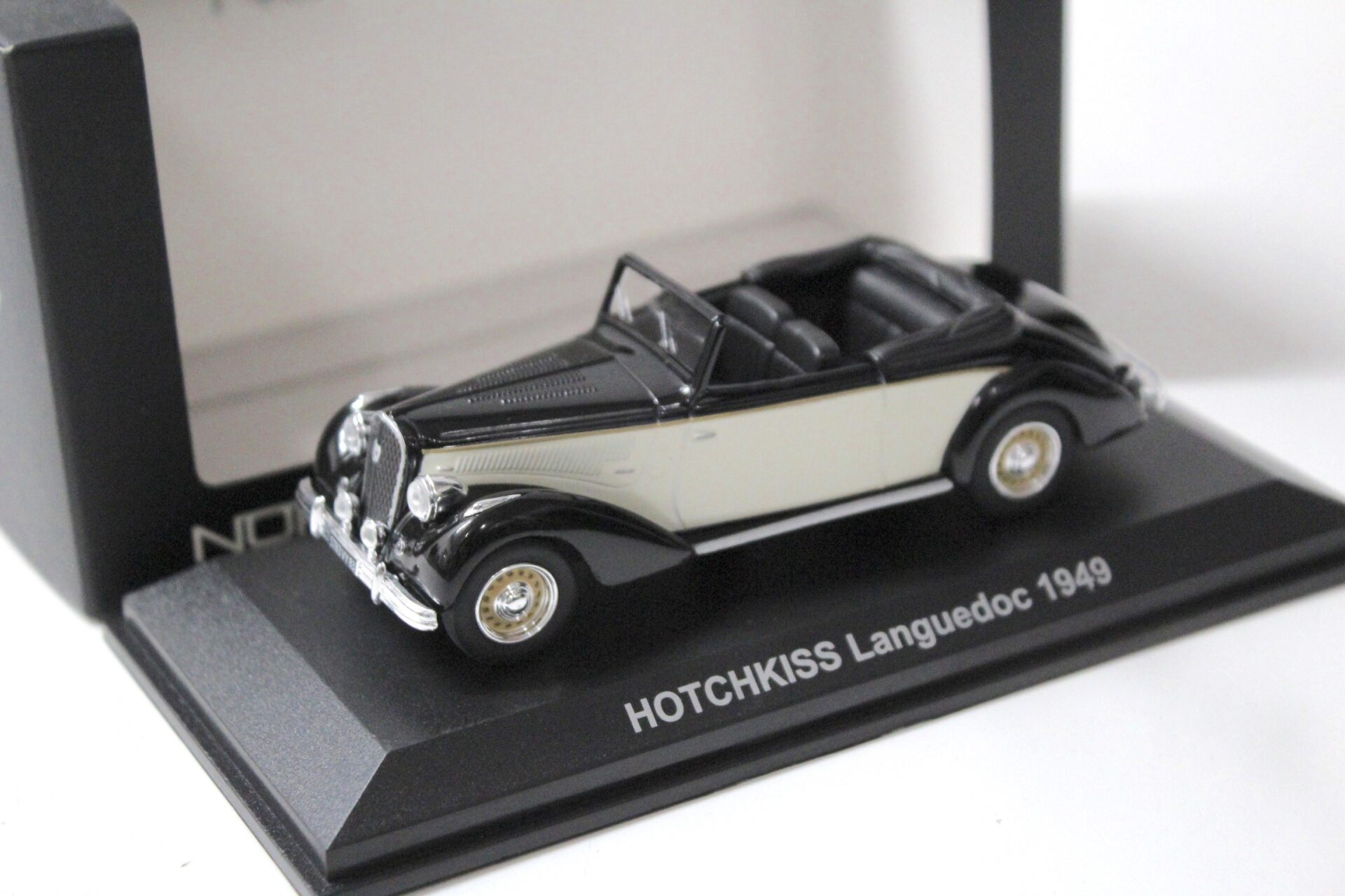 1:43 Norev Hotchkiss Languedoc 1949 Convertible black/ beige
