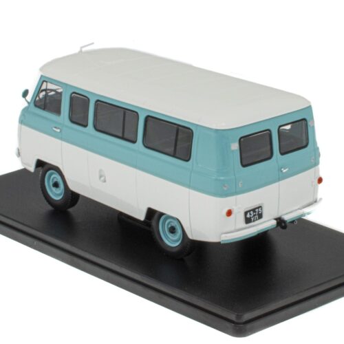 1:24 Hachette East Legendary UAZ-452V Bus Van blue/ white 1965