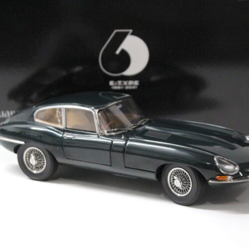 1:18 Kyosho Jaguar E-Type Coupe RHD Dark green - Diecast/ openings
