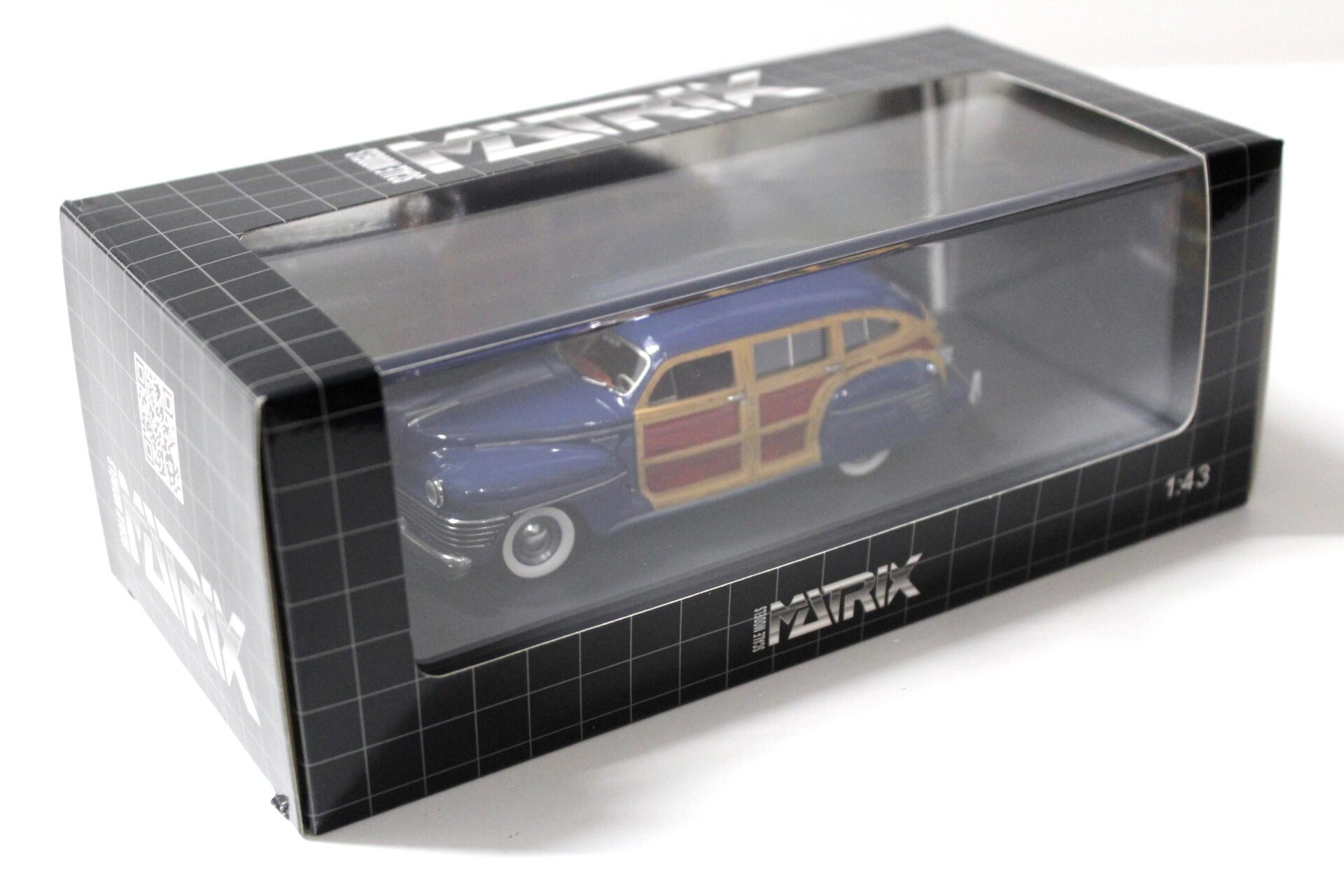 1:43 Matrix 1942 Chrysler Town & Country Wagon blue/ wood