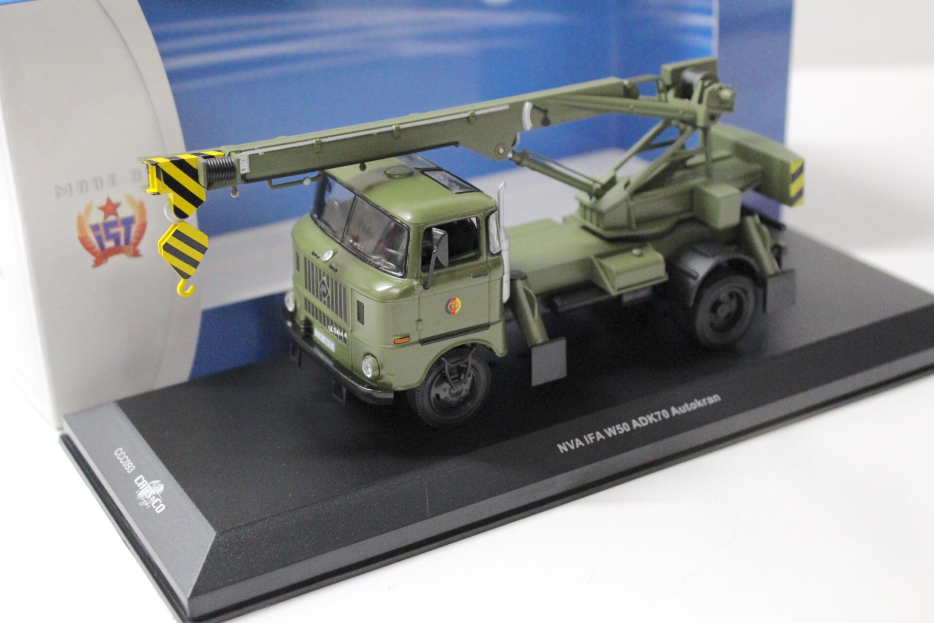 1:43 Cars&Co IST 1968 NVA IFA W50 ADK70 Autokran Kran green
