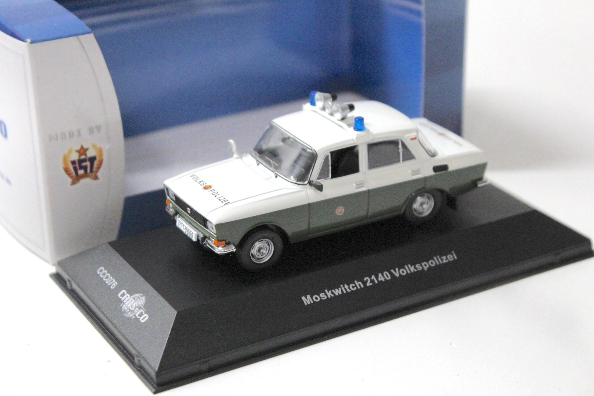 ID 56396 orig 1.jpg 1:43 Cars&Co IST Moskwitch 2140 Sedan Volkspolizei VP green/ white