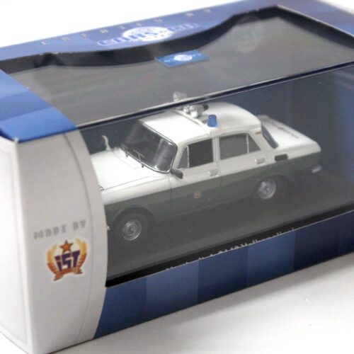 1:43 Cars&Co IST Moskwitch 2140 Sedan Volkspolizei VP green/ white