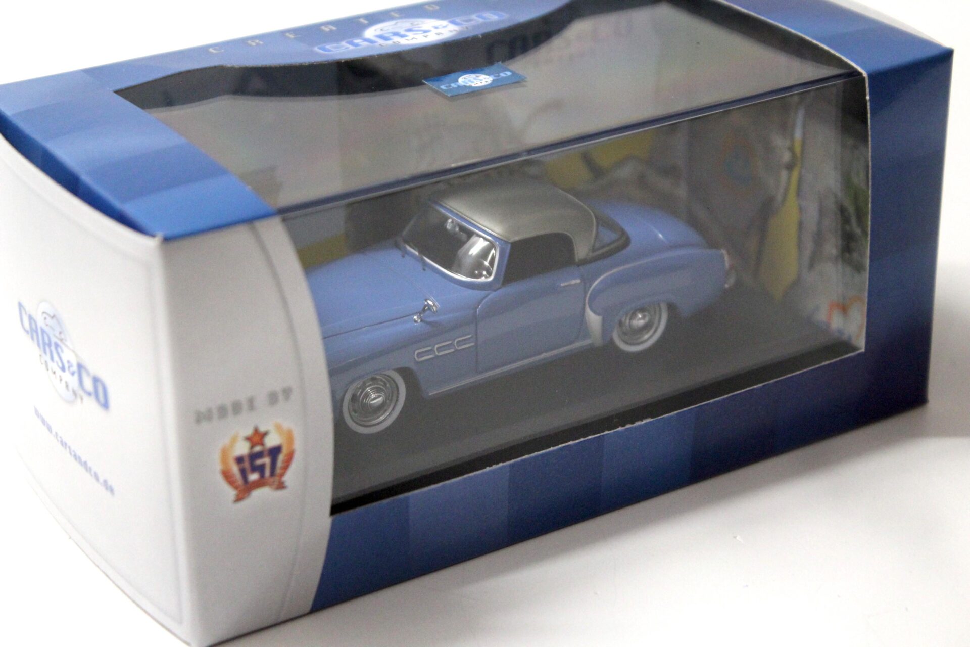 1:43 Cars&Co IST Wartburg 313-1 Sportwagen Coupe blue 1957