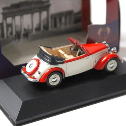 1:43 IST Models IFA F8 Cabriolet red/ beige 1953