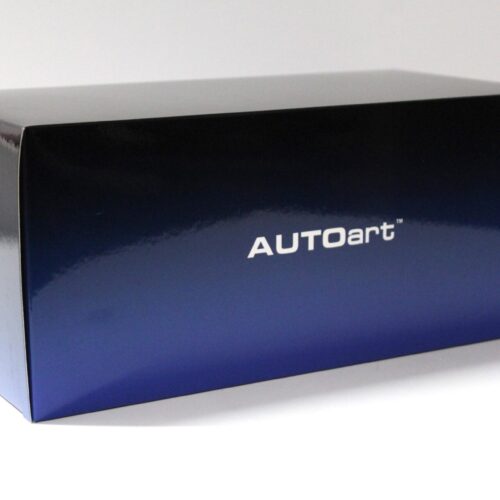 1:18 AUTOart Aston Martin Vantage 2019 Hyper red