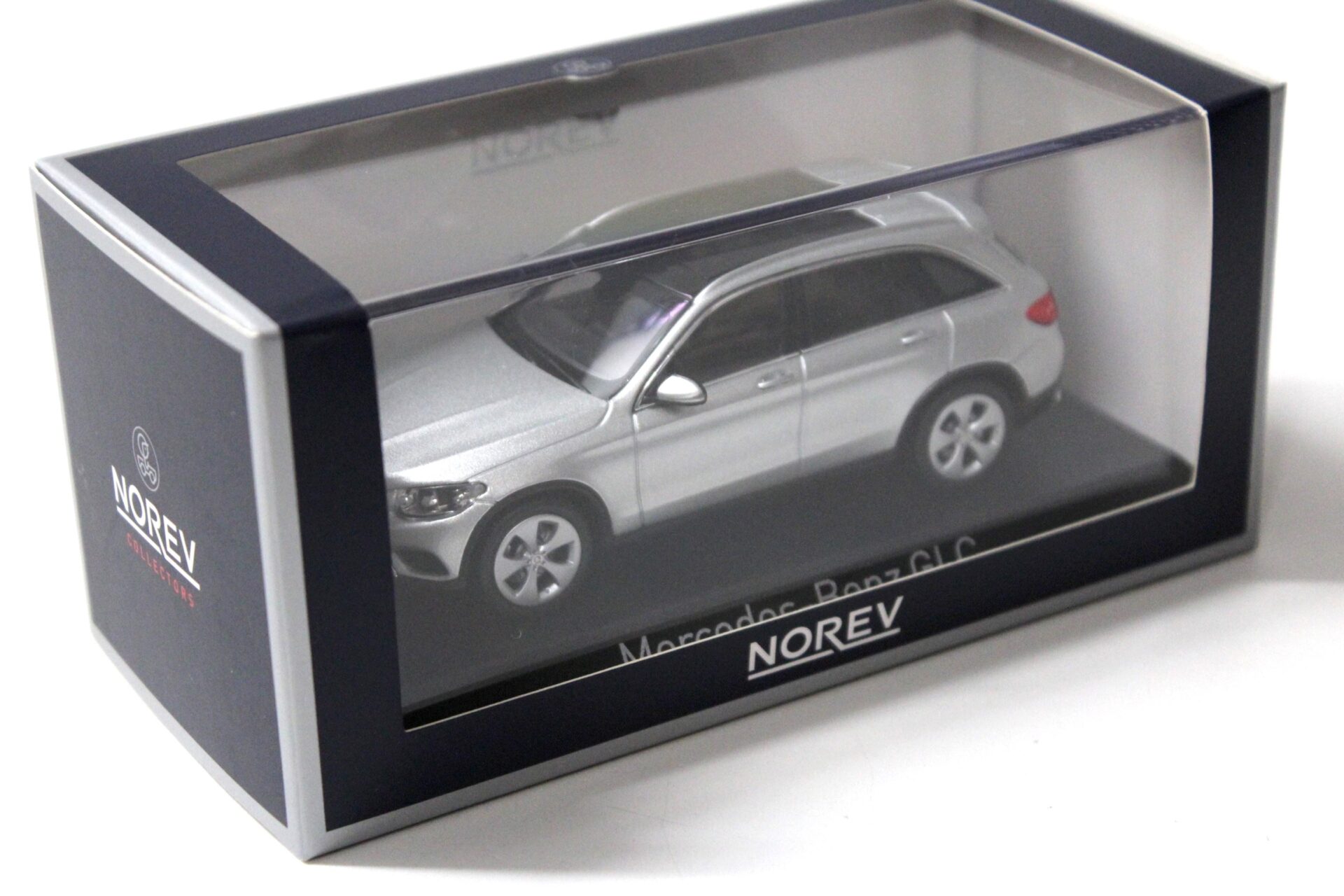 1:43 Norev Mercedes GLC SUV 2015 silver metallic