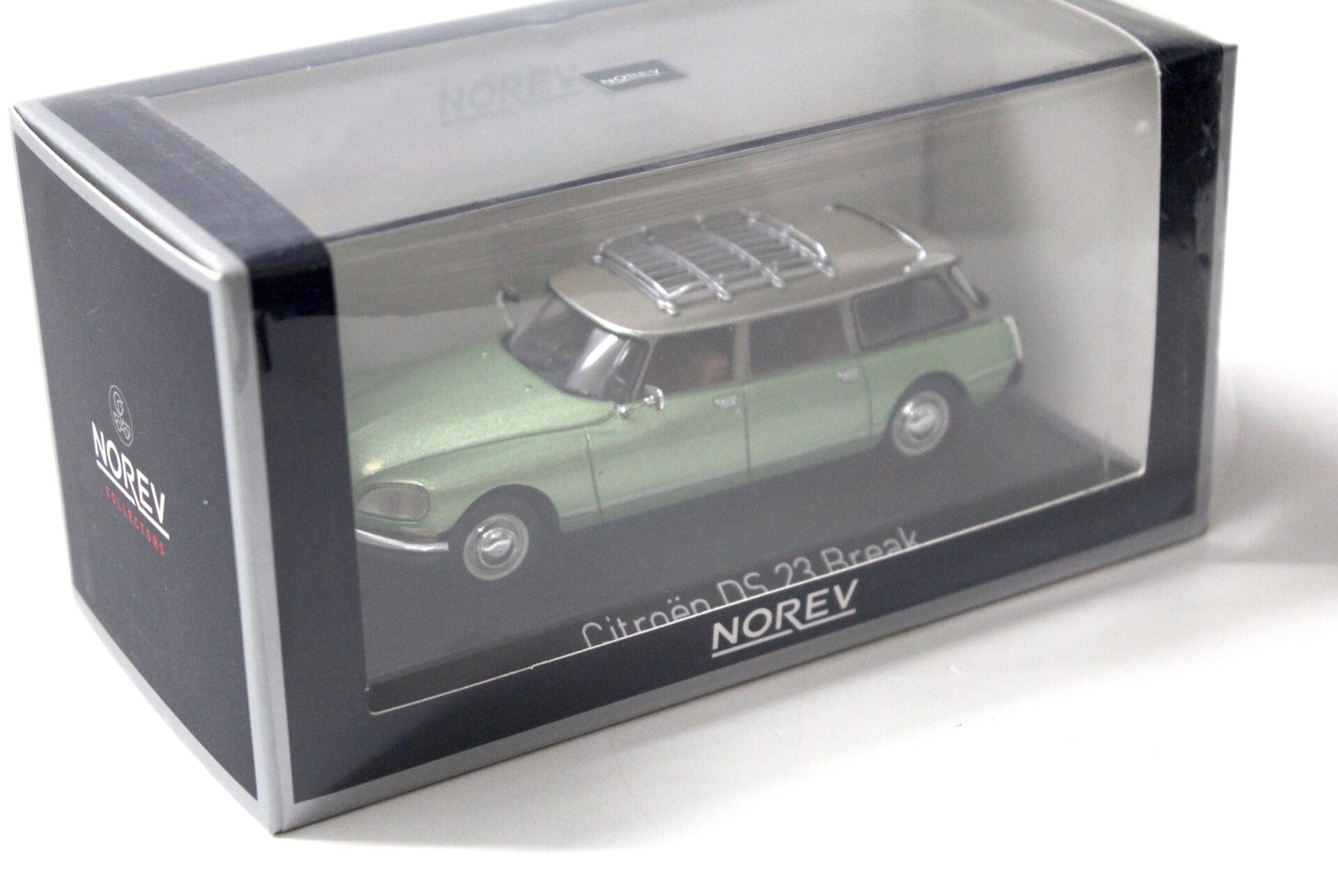 1:43 Norev Citroen DS 23 Break 1974 green metallic