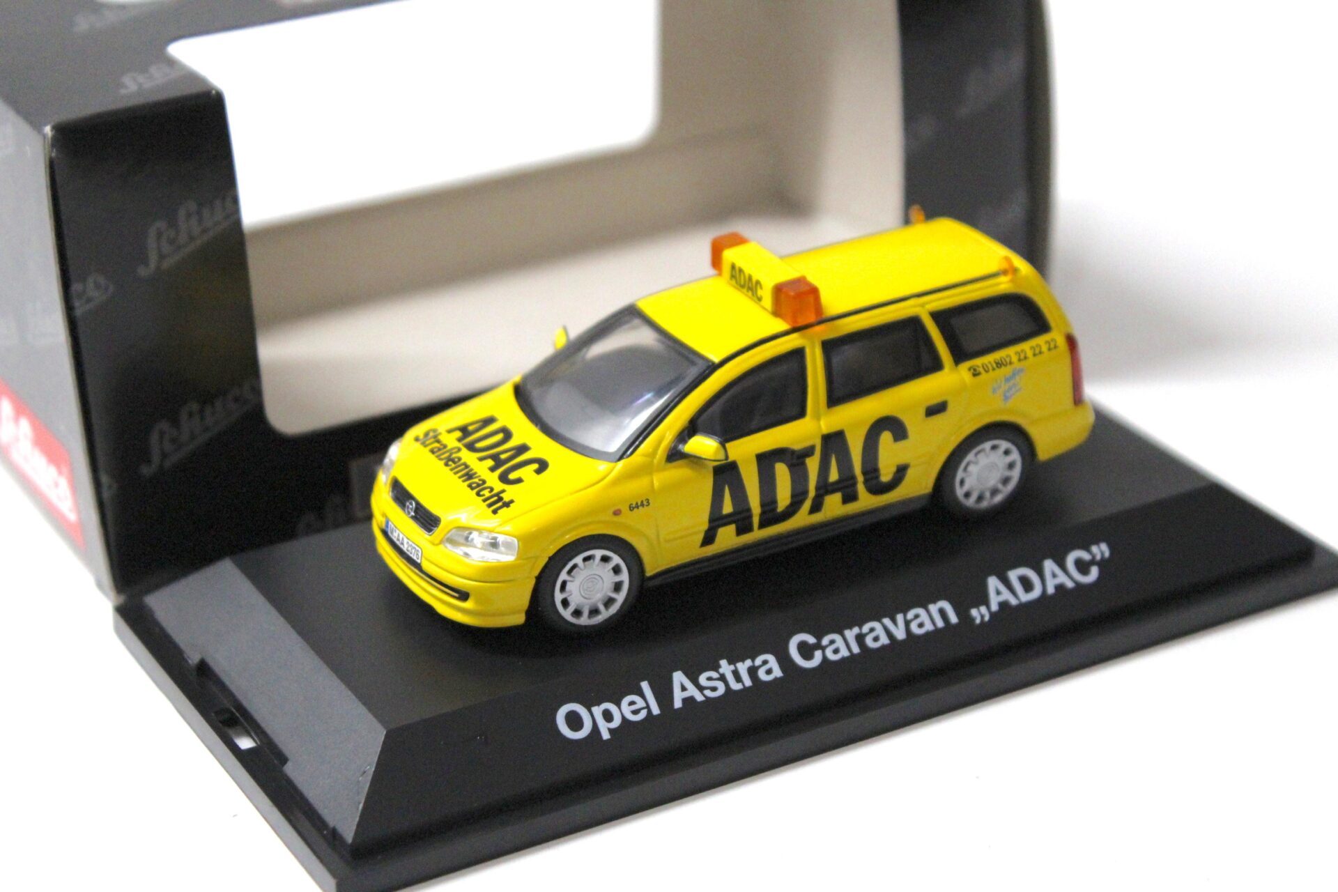 1:43 Schuco Opel Astra Caravan "ADAC" yellow/ black