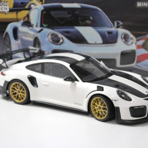 1:18 Minichamps Porsche 911 (991.2) GT2 RS Weissach Package 2018 white - Image 2