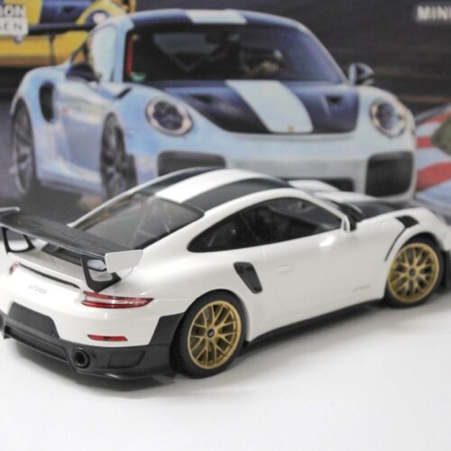 1:18 Minichamps Porsche 911 (991.2) GT2 RS Weissach Package 2018 white - Image 3