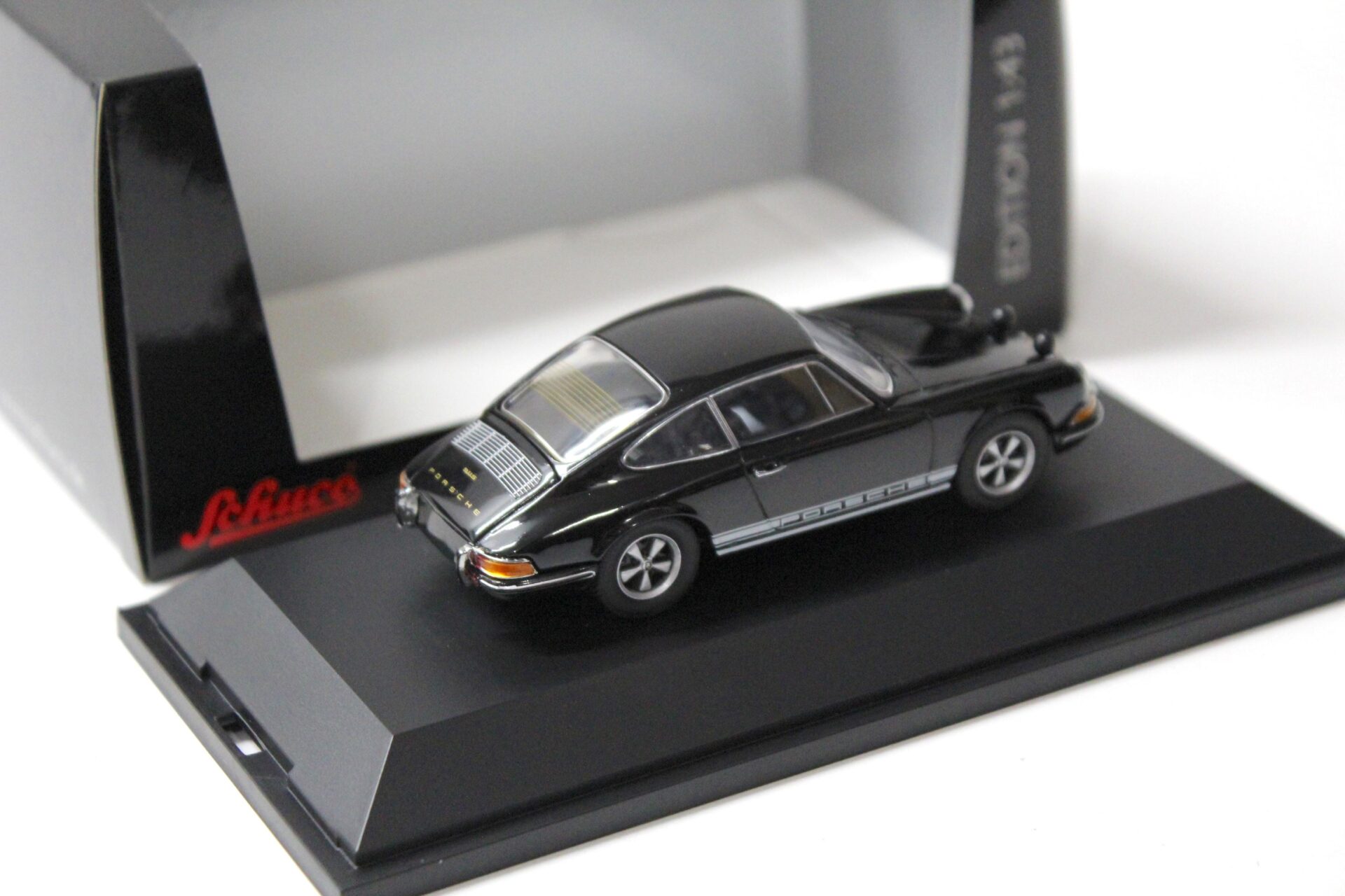 1:43 Schuco Porsche 911 S Coupe black