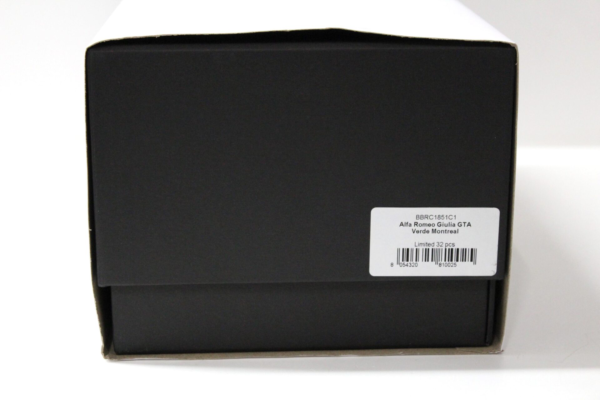 1:18 BBR Alfa Romeo Giulia GTA Verde Montreal green/ yellow brakes - Limited 32 pcs.