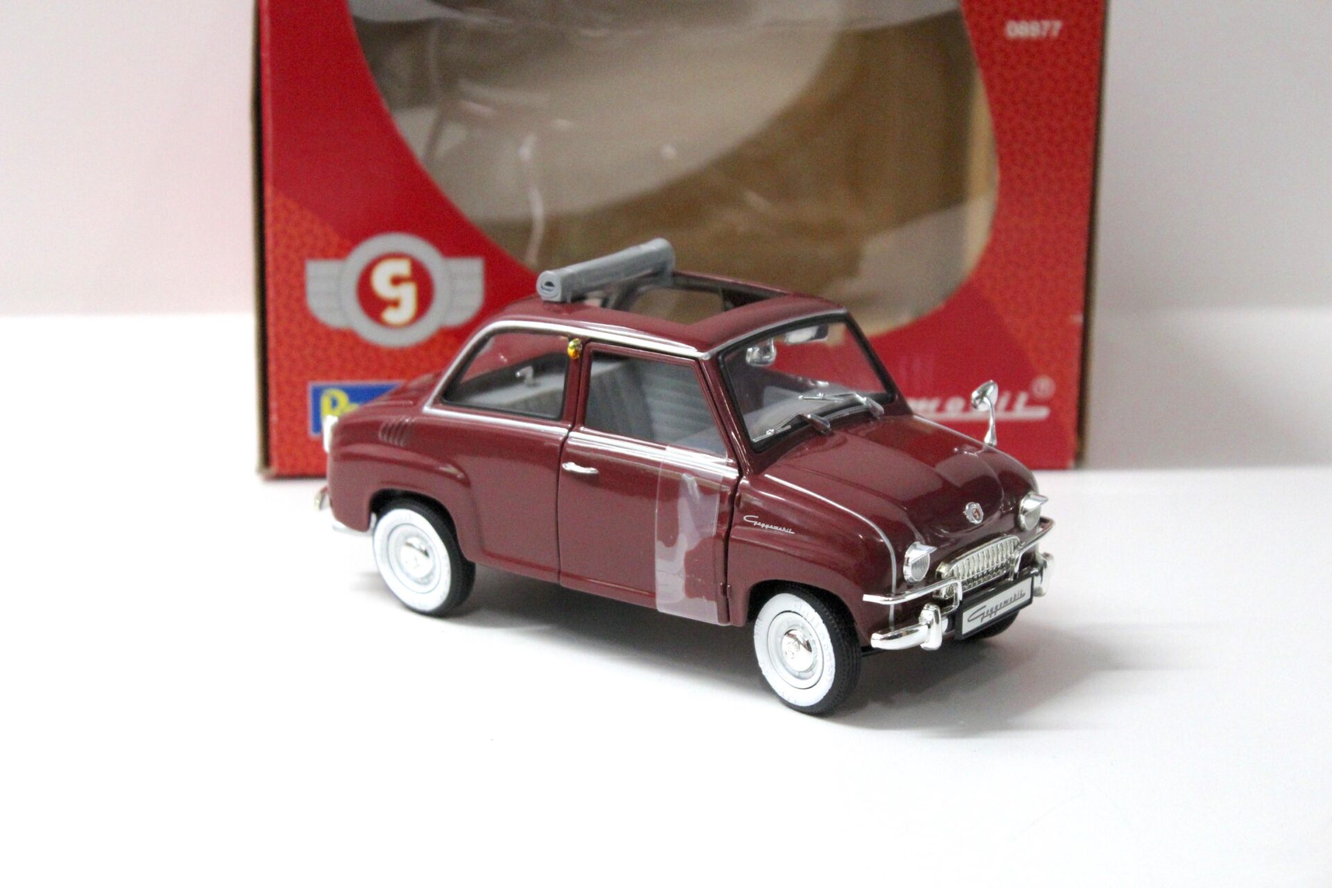 1:18 Revell Goggomobil T250 dark red open Top