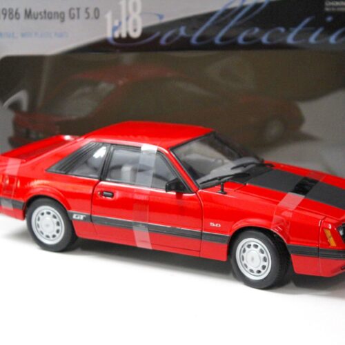 1:18 Welly 1986 Ford Mustang GT 5.0 Coupe red/ black