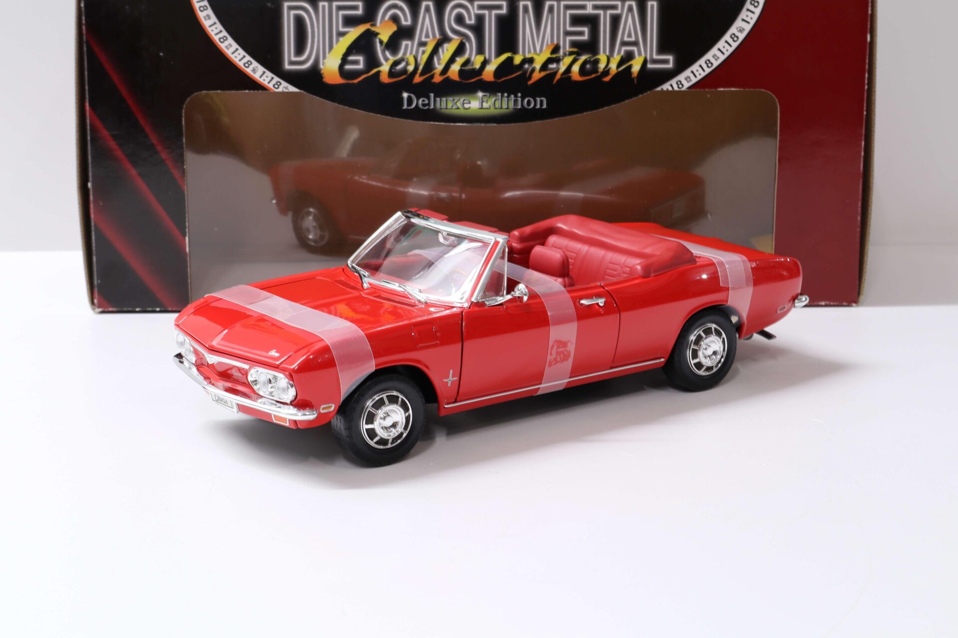 ID 57654 orig.jpg 1:18 Road Signature Corvair Monza Cabriolet red 1969