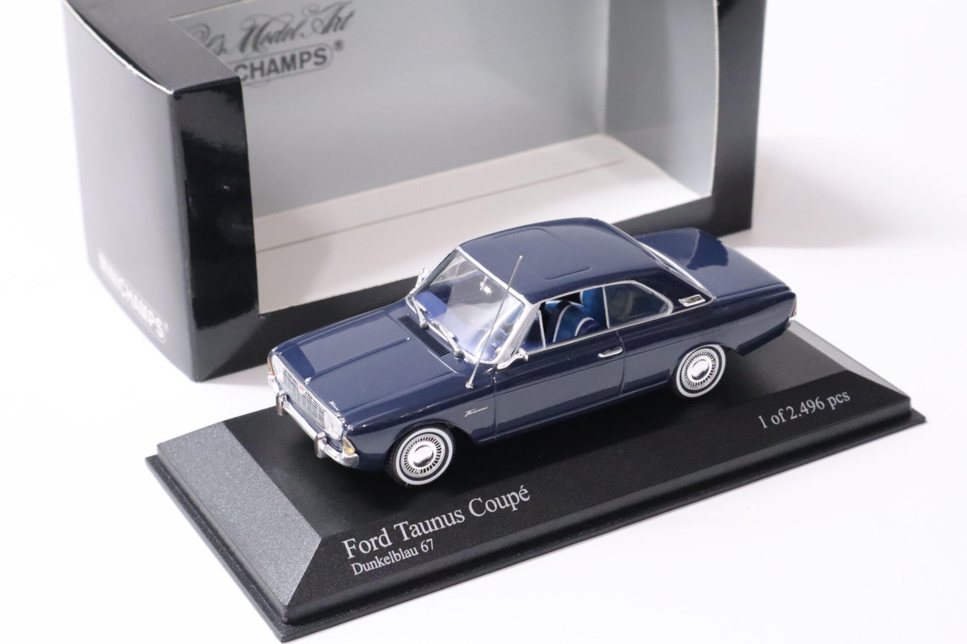 1:43 Minichamps Ford Taunus Coupe P5 dark blue 67