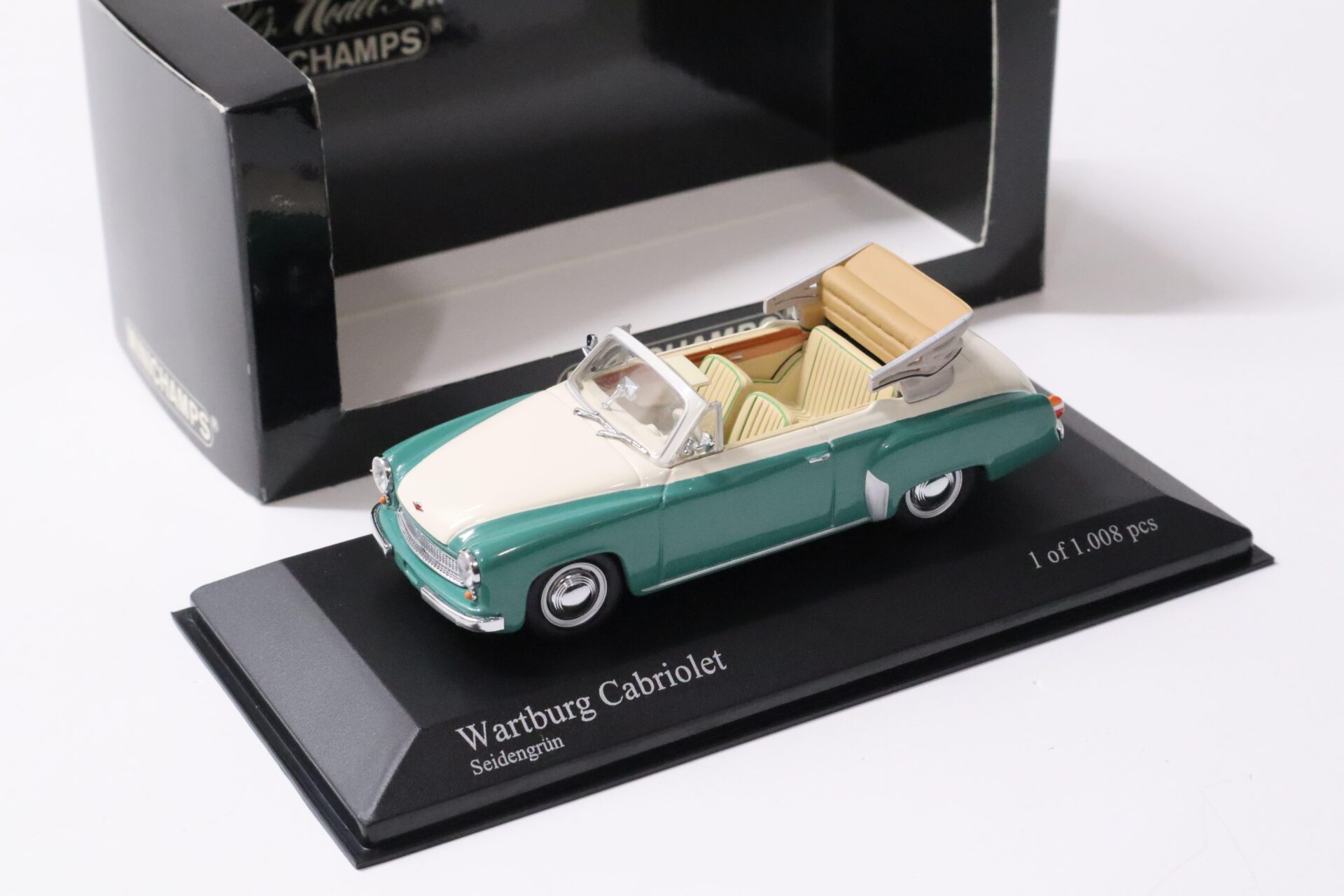 ID 57876 orig 1.jpg 1:43 Minichamps Wartburg 312 Cabriolet 1958 Seiden green/ white