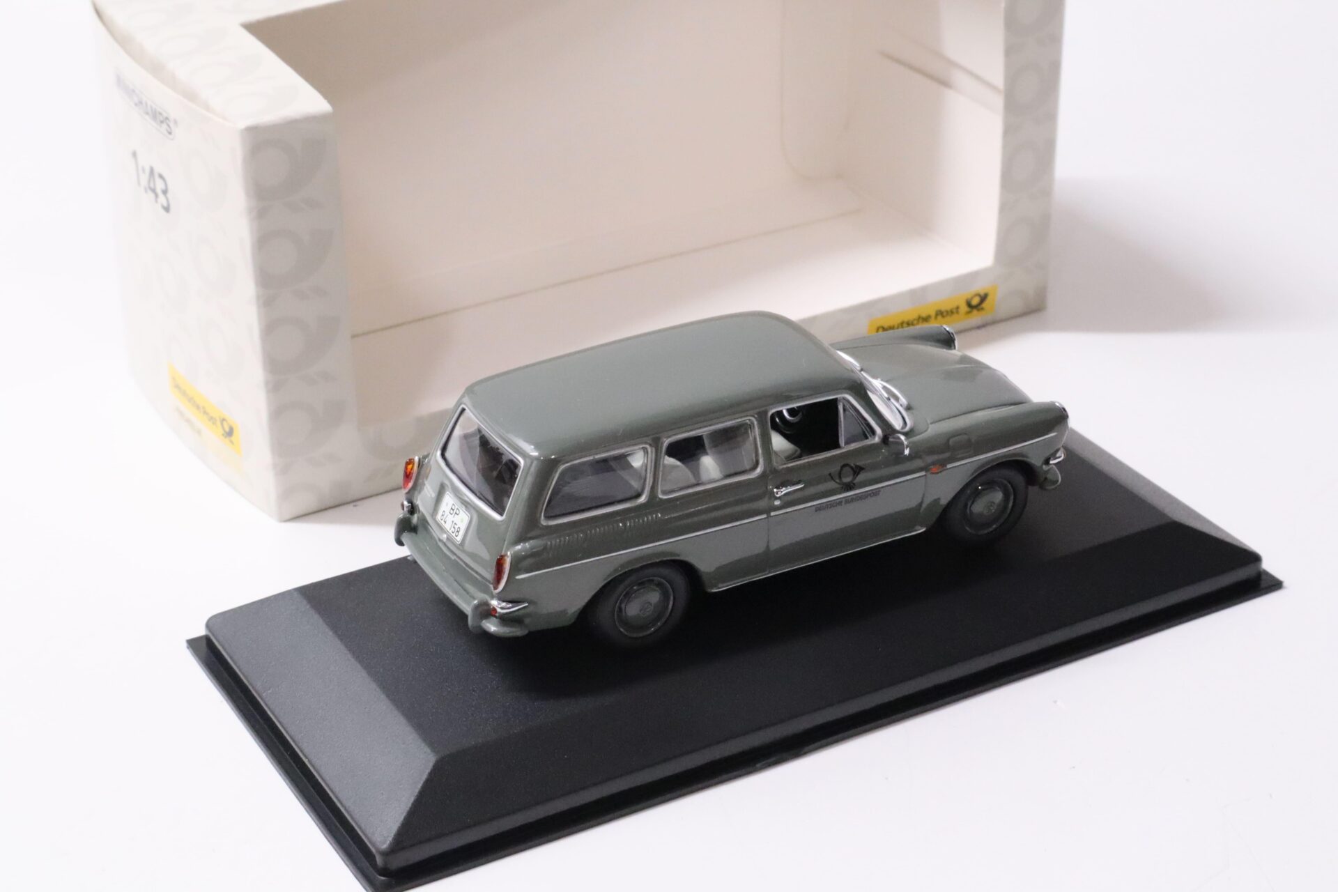 1:43 Minichamps VW 1600 Variant Deutsche Post DBP grey