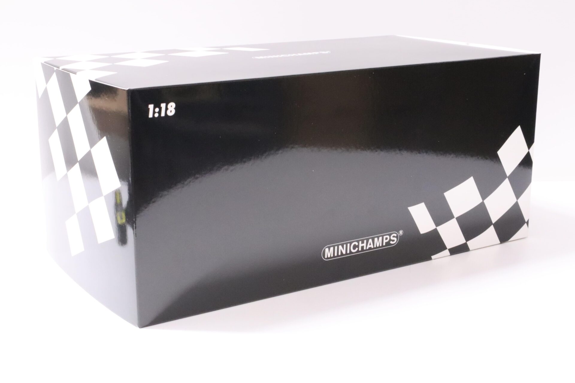 1:18 Minichamps F1 Scuderia Alphatauri Honda AT01 KVYAT Winner Italian GP 2020