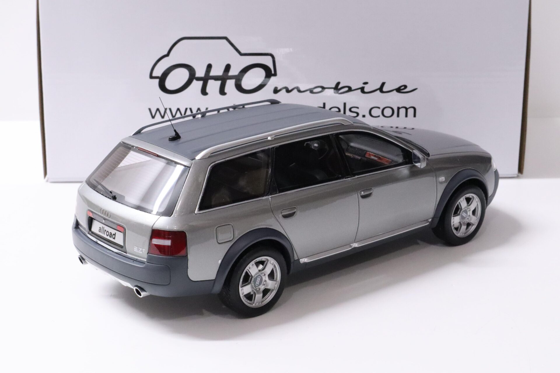 1:18 OTTO mobile OT363 Audi A6 Allroad Quattro Avant (C5) grey metallic 2000
