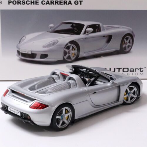1:18 AUTOart Porsche Carrera GT silver with black interior