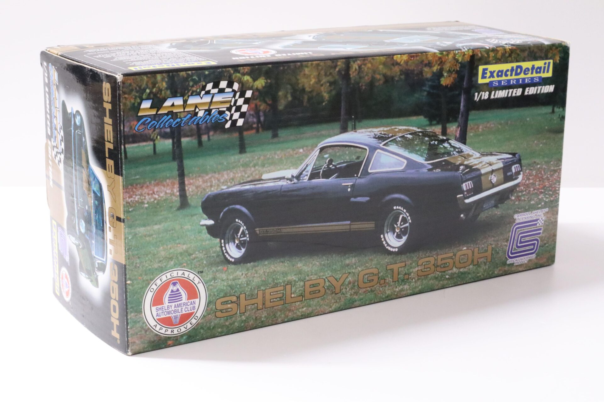 1:18 Exact Detail Shelby GT 350H Coupe 1966 black/ gold stripes