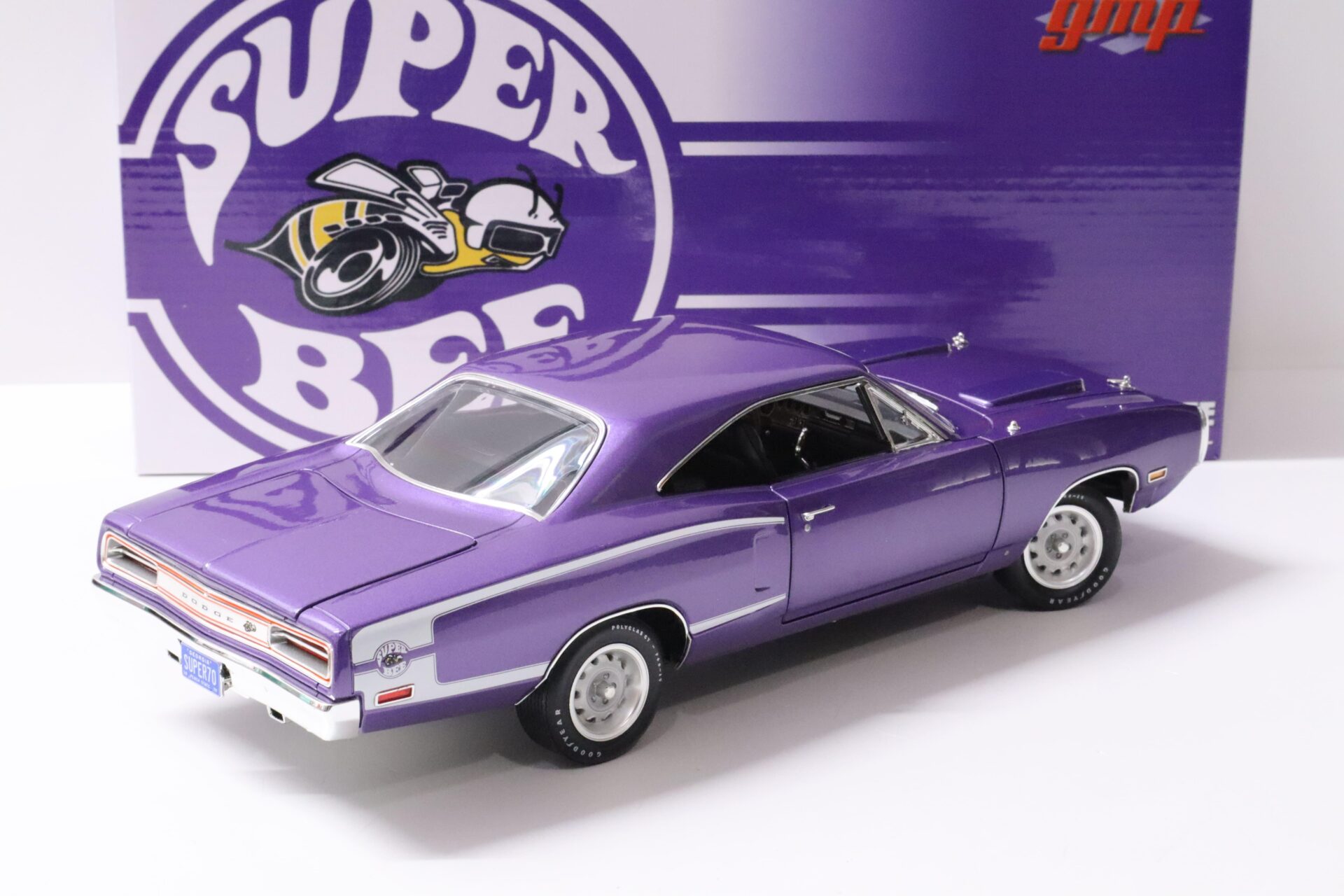 1:18 GMP 1970 Dodge Coronet Super Bee Coupe plum crazy purple