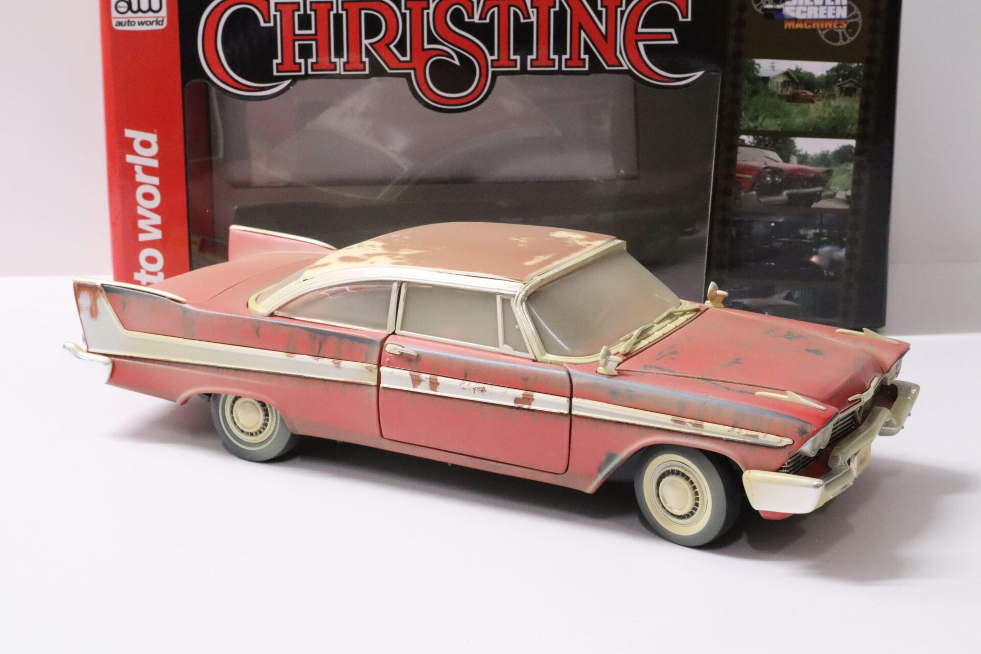 1:18 Auto World 1958 Plymouth Fury CHRISTINE An Evil dirty Version/ red
